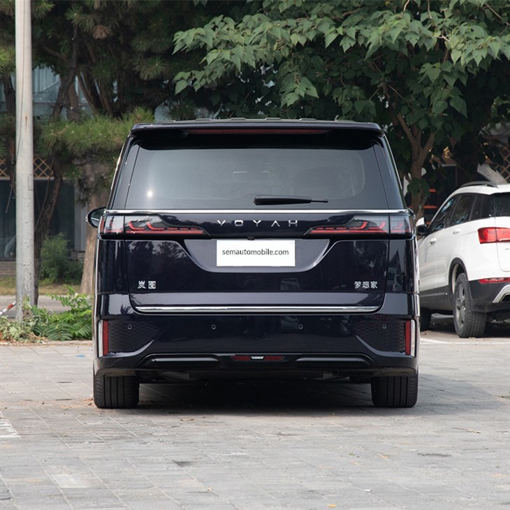 2024 Voyah Dreamer electric MPV