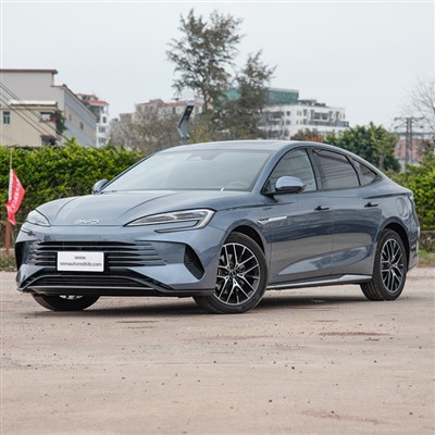 Byd Seal Dm-i 1.5T Plug-in hybridní sedan